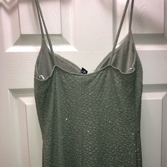 Glittery green Windsor ball gown - Picture 9 of 9